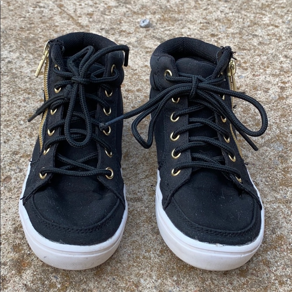 Girls high top Shoes